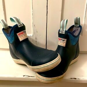 XTRATUF / Salmon Sisters booties